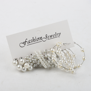 Set De 6 Pares De Aretes Argollas Con Perlas