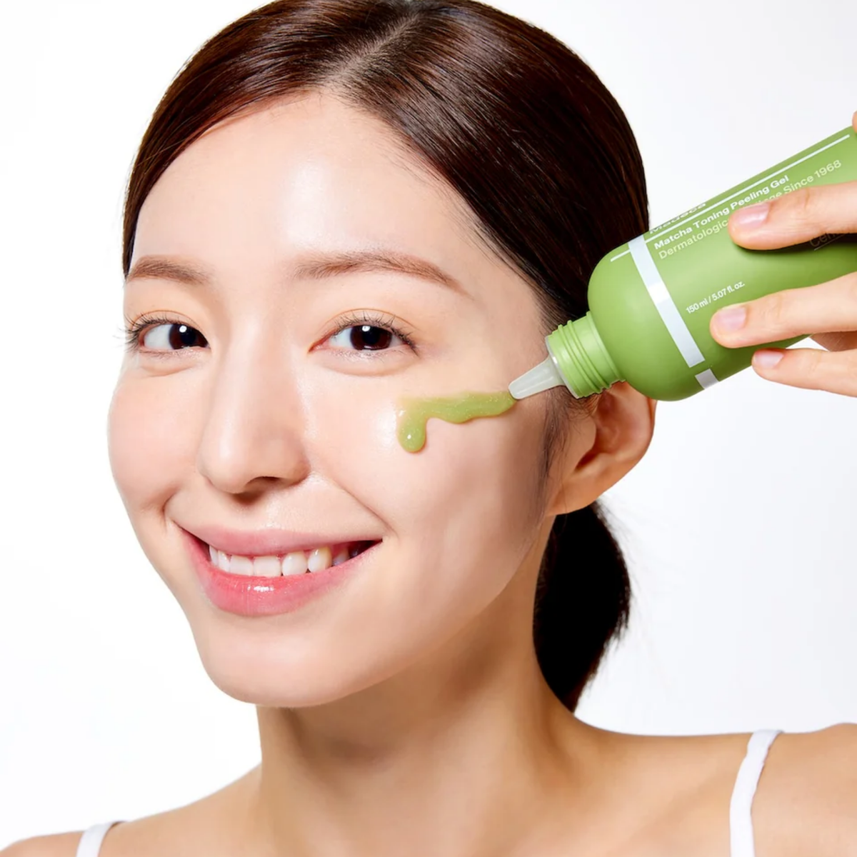 Madeca Matcha Toning Peeling Gel