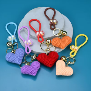 Llavero Tejido Diseño Corazón