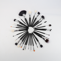 Set De 32 Brochas Para Maquillaje