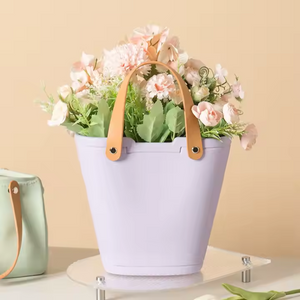 Florero de cerámica con asa - VERDE CLARO