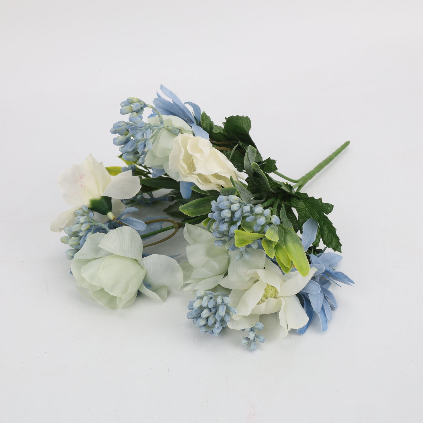 RAMO DE FLORES ARTIFICIALES HORTENCIAS | CELESTE BLANCO