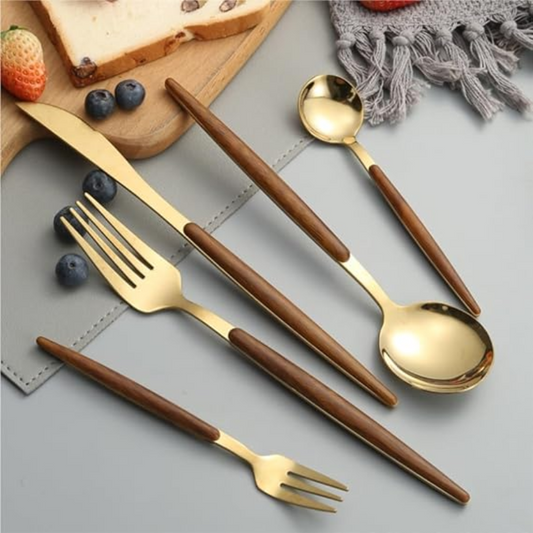 Cubiertos dorados x20 pzs